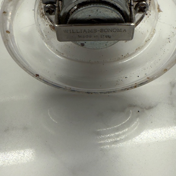 Williams Sonoma Pepper Shaker - Picture 4 of 4